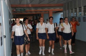 Los universitarios espirituanos invaden comunidades del territorio.