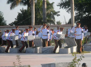 Los restos de una veintena de combatientes del Frente Norte de Las Villas fueron inhumados en el mausoleo del Complejo Histórico Camilo Cienfuegos.