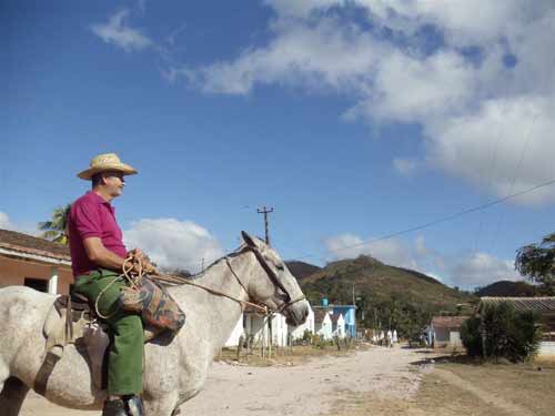 La comunidad pervive en uno de los parajes más intrincados del Escambray.