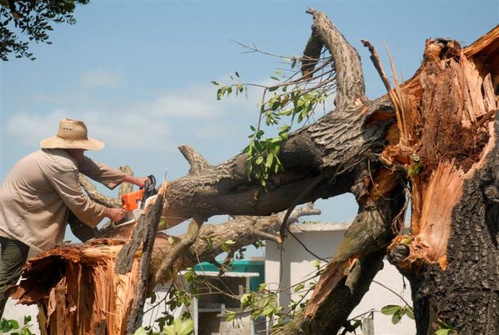 sancti spiritus, tornado, tormenta local severa, lluvias, jatibonico, comunales