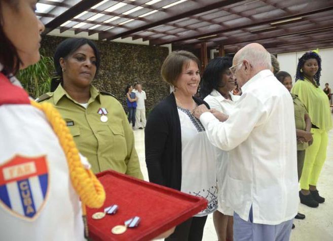 cuba, federacion de mujeres cubanas, fmc, distincion 23 de agosto