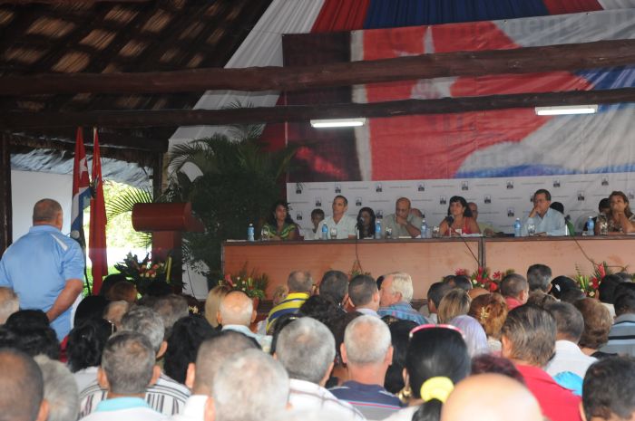 sancti spiritus, asamblea municipal de partido, partido comunista de cuba, taguasco, produccion tabacalera, produccion cañera