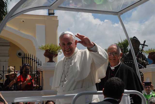 cuba, holguin, papa francisco en cuba, juan pablo II