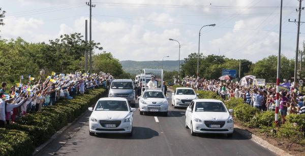 cuba, holguin, papa francisco en cuba, papa francisco, raul castro, misa, santa misa