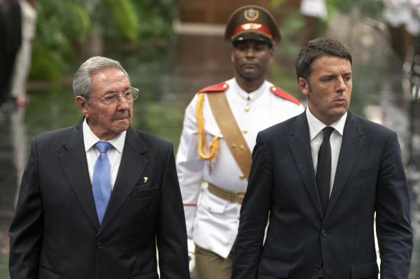 Raúl recibió al primer ministro de Italia, Matteo Renzi, quien realiza una visita oficial a Cuba. (Foto AIN)