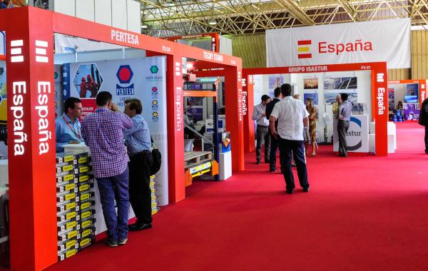 La diversa y amplia participación del empresariado español representa el 25 por ciento del total de expositores en FIHAV 2015. (Foto AIN)