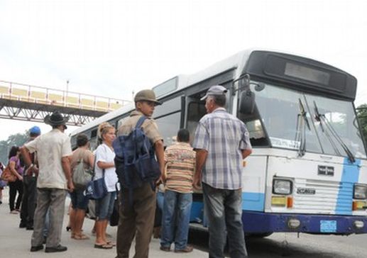 sancti spiritus, transporte terrestre, transporte urbano, pasajeros, innovadores