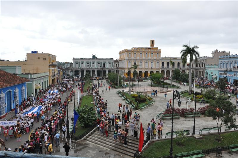 sancti spiritus, jose marti, desfile martiano, niños, niñas