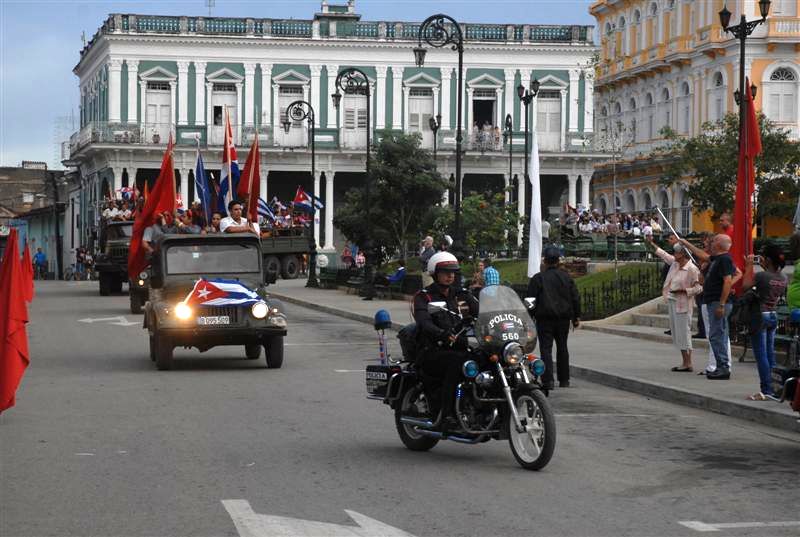 sancti spiritus, caravana de la libertad, ejercito rebelde, fidel castro