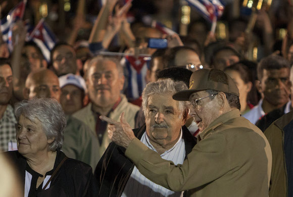 cuba, marcha de las antorchas, la habana, jose marti, raul castro