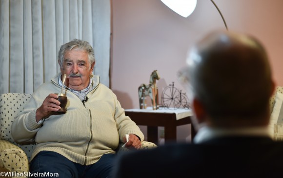 cuba, uruguay, pepe mujica, mesa redonda