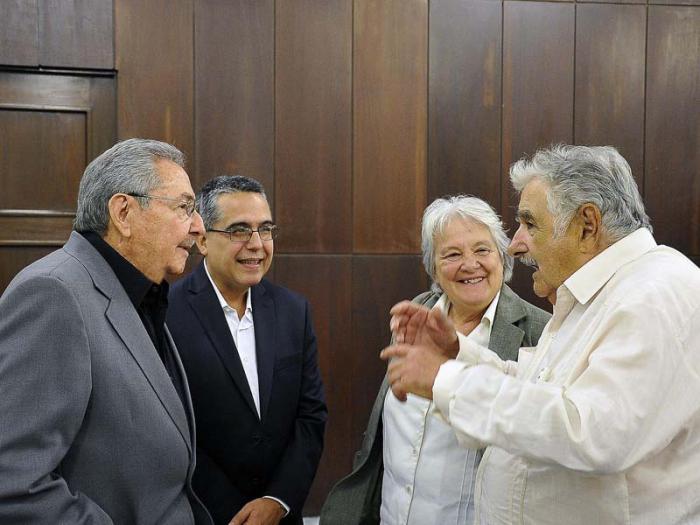 cuba, uruguay, jose mujica, raul castro