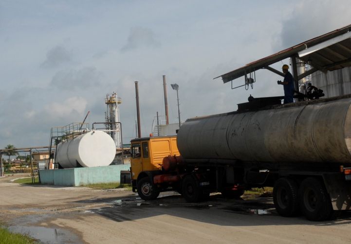 sancti spiritus, cabaiguan, refineria sergio soto