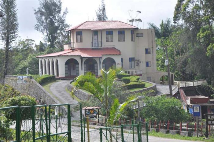 Se espera que en la madrugada de este lunes el mayor descenso de temperatura ocurrirá en zonas montañosas. (Foto: Vicente Brito/ Escambray)