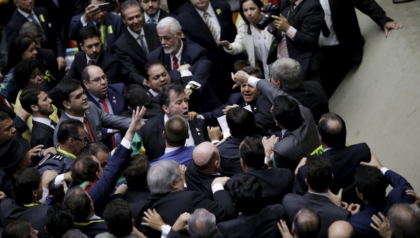 El juicio político contra Rousseff es considerado un golpe contra la mandataria elegida democráticamente. (Foto: Reuters)