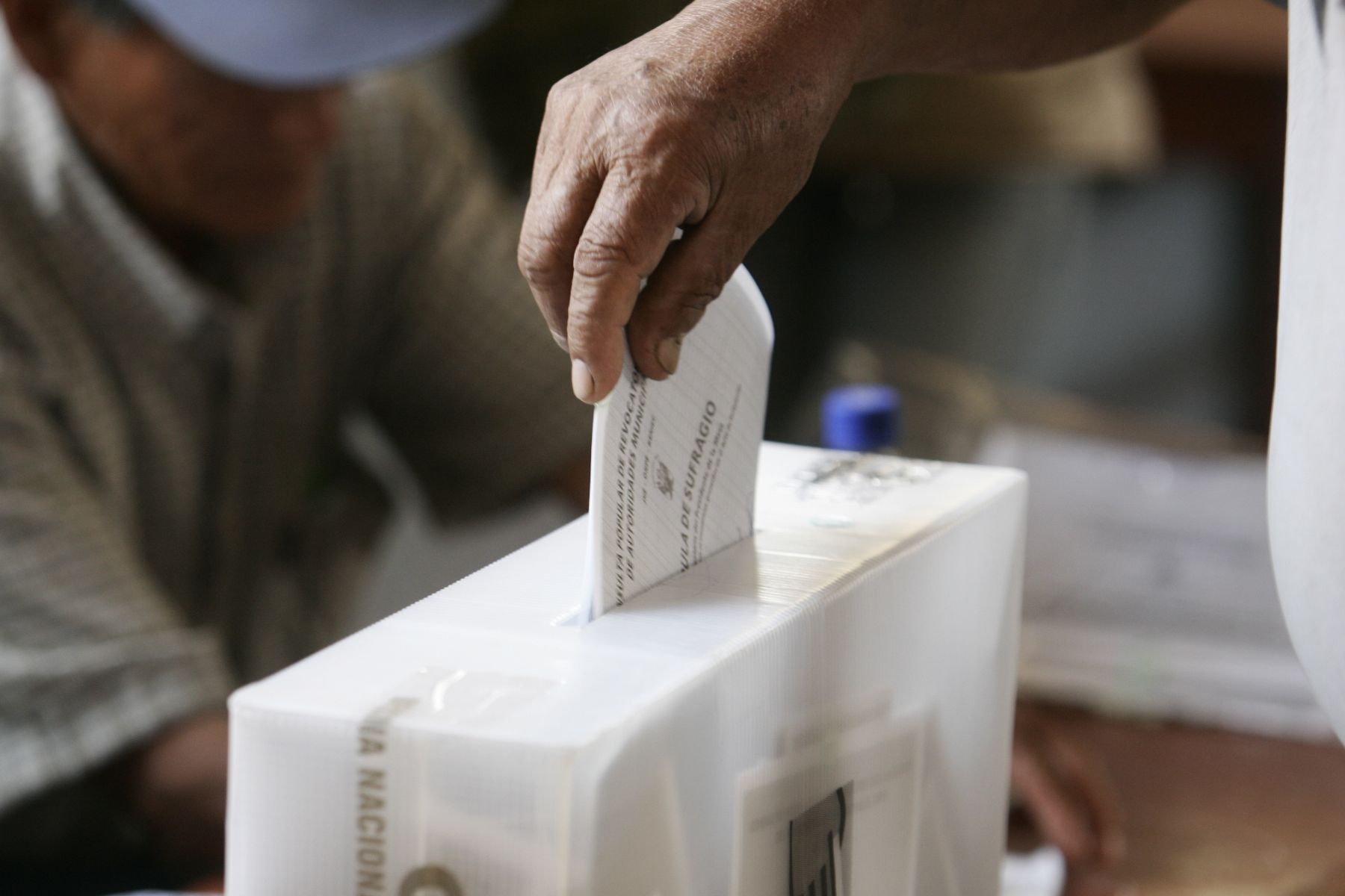 En las elecciones de este domingo están habilitados para votar cerca de 23 millones de peruanos.