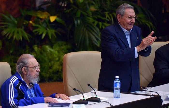 cuba, fidel castro, raul castro VII congreso del partido comunista de cuba, VII congreso del pcc, pcc