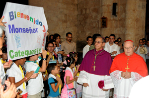 Toma de posesió del nuevo arzobispo de la arquidiocesis de San Critobal de la Habana por el moseñor Juan de la Caridad Garcia Rodriguez.