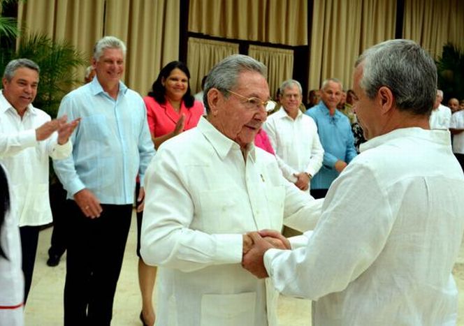 cuba, raul castro, central de trabajadores de cuba, ctc, heroes del trabajo de la republica de cuba