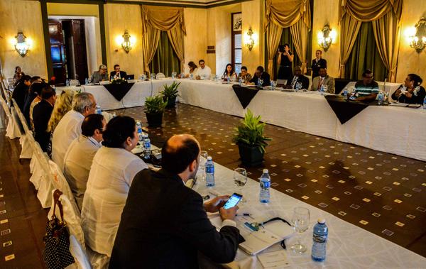 Participantes en la reunión de trabajo de la  comisión de Salud, del Parlatino. (Foto ACN)