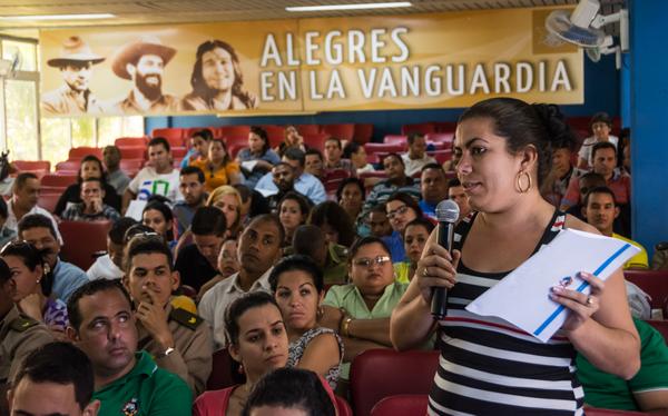 Intervenciones de los delegados en el Tercer Pleno del Comité Nacional de la UJC. (Foto ACN)