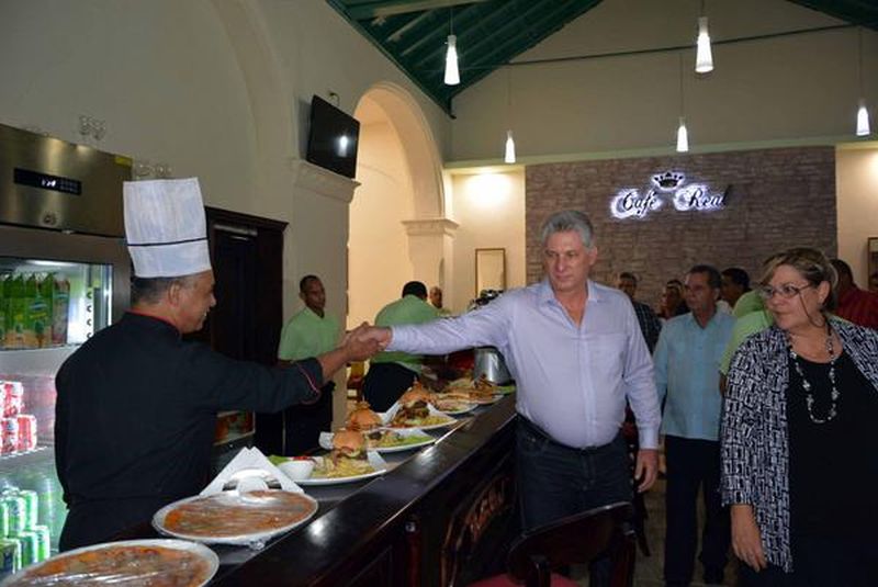 sancti spiritus en 26, comercio, gastronomia, miguel diaz-canel, 26 de julio