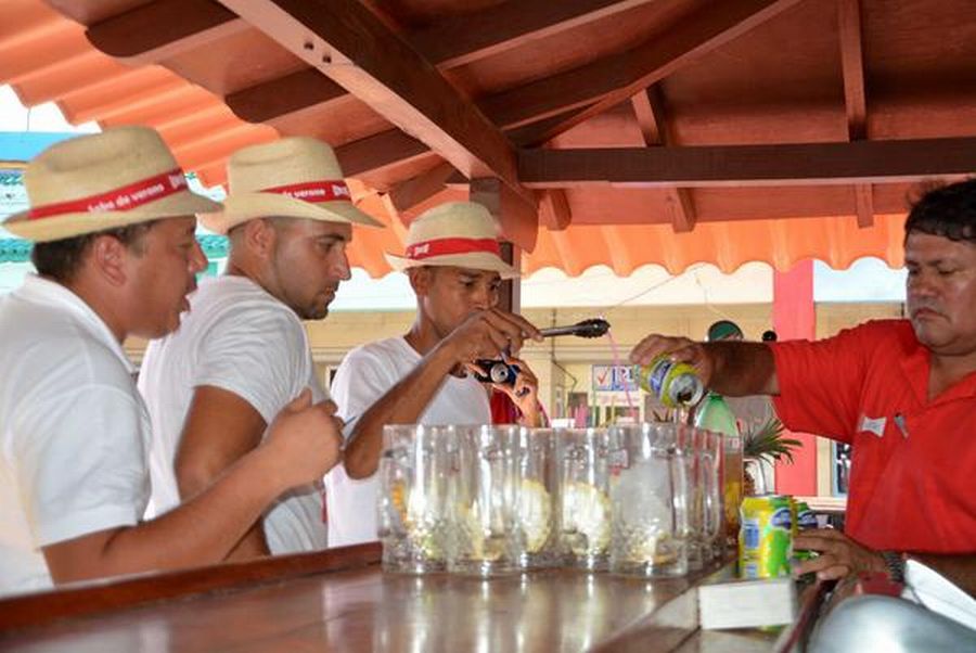 Una remozada y funcional sala de fiestas de Palmares vió la luz en el poblado de Fomento. (Foto: Oscar Alfonso/ ACN)