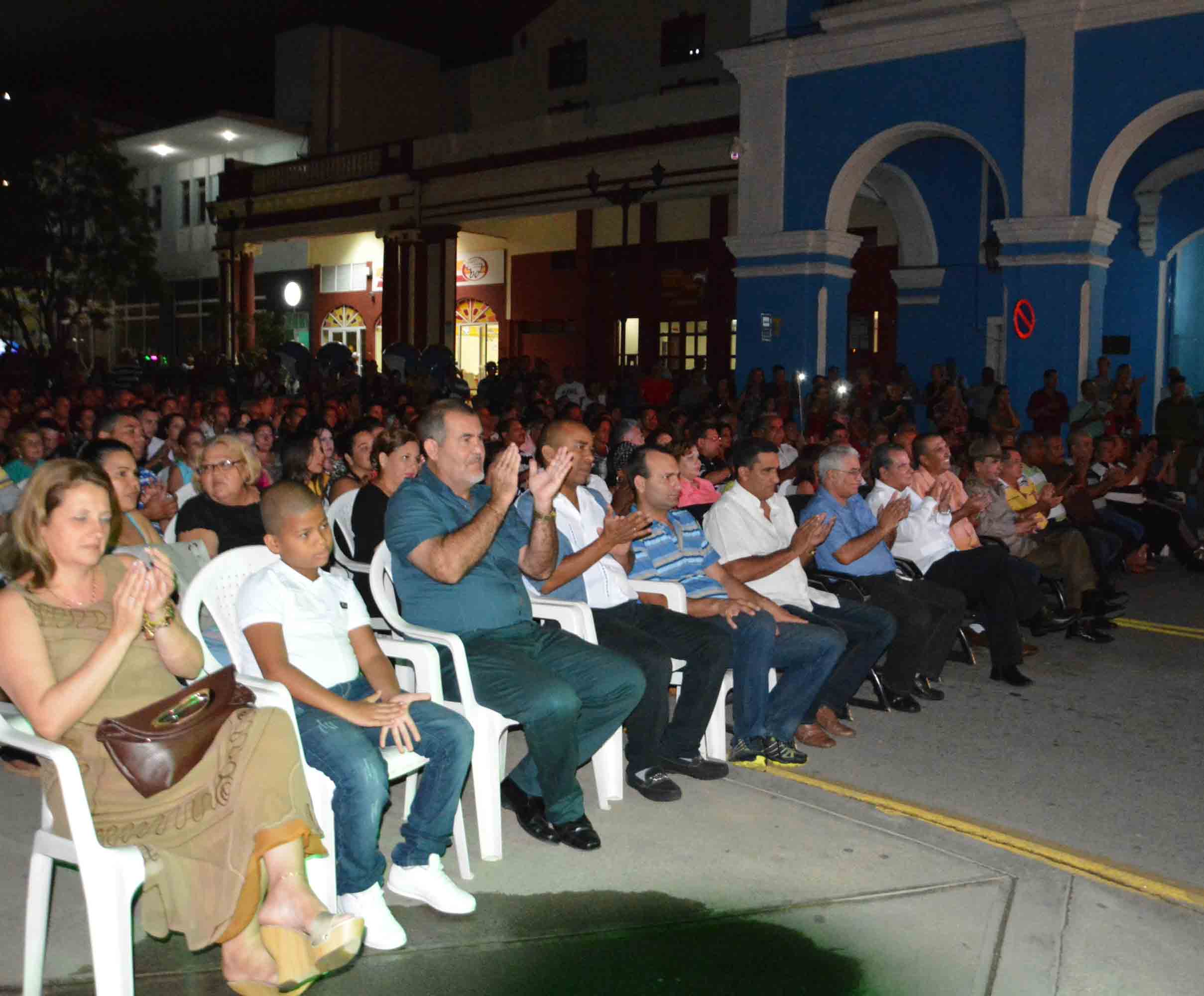 Escenas de la cantata por el 90 cumpleaños de Fidel en Sancti Spíritus.