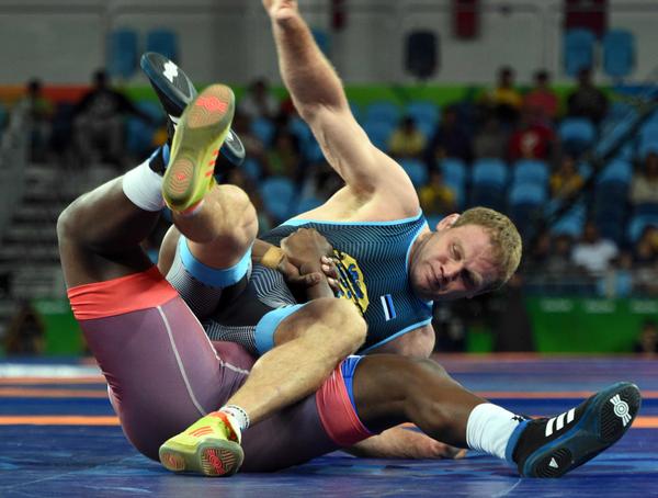 En su primer combate Mijain superó al estonio Heriki Babi (3-0). (Foto: ACN)