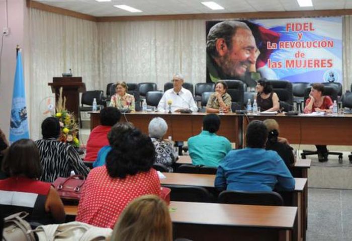 cuba, fidel castro, federacion de mujeres cubanas, fmc