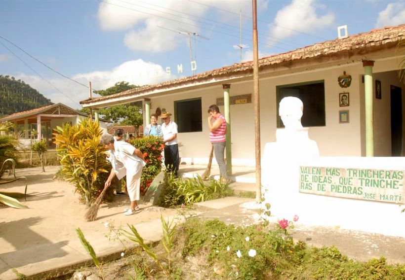 sancti spiritus, educación, salud publica