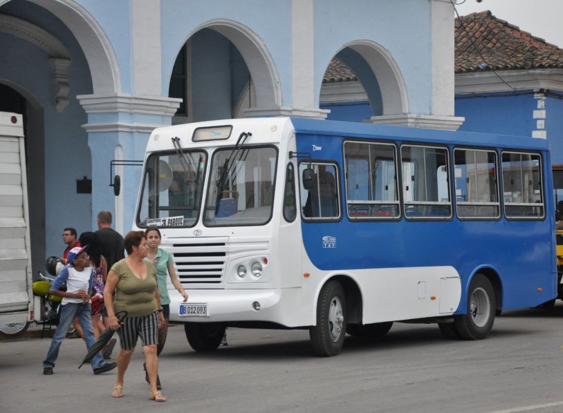 sancti spiritus, omnibus dianas, transporte urbano