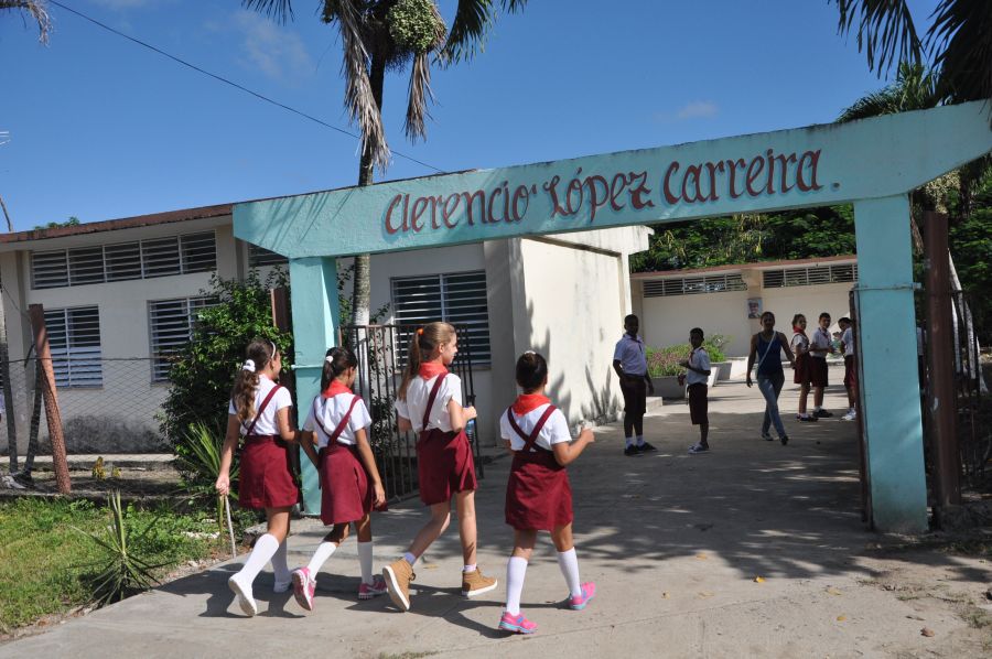 sancti spiritus, cdr, comite de defensa de la revolucion, comunidad