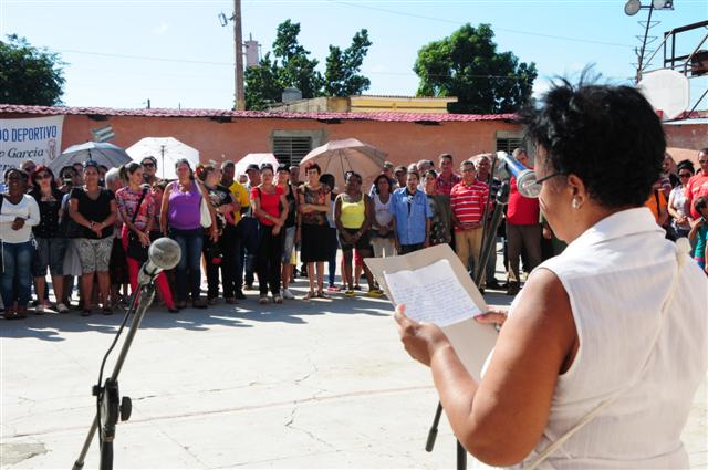 Voces femeninas criticaron las consecuencias del bloqueo estadounidense en diferentes ramas como la Salud Pública y la Educación. (Foto: Vicente Brito / Escambray)