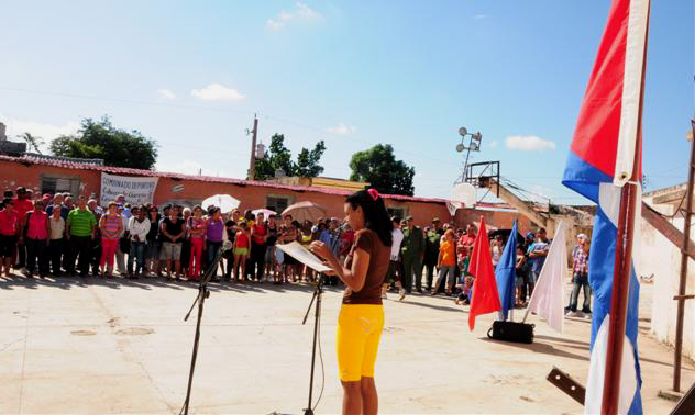 Las mujeres espirituanas instaron a la comunidad internacional a ratificar en la ONU el apoyo a Cuba en contra del bloqueo. (Foto: Vicente Brito / Escambray)