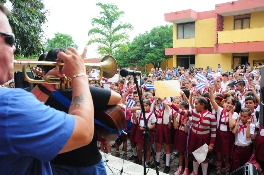 sancti spiritus, escuela de musica, bloqueo de eeuu a cuba, omnibus nacionales