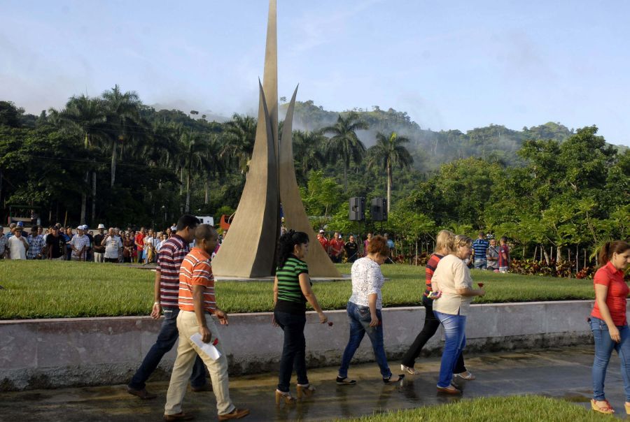 sancti spiritus, ernesto che guevara, el pedrero, fomento, frente de las villas, columna No 8 ciro redondo