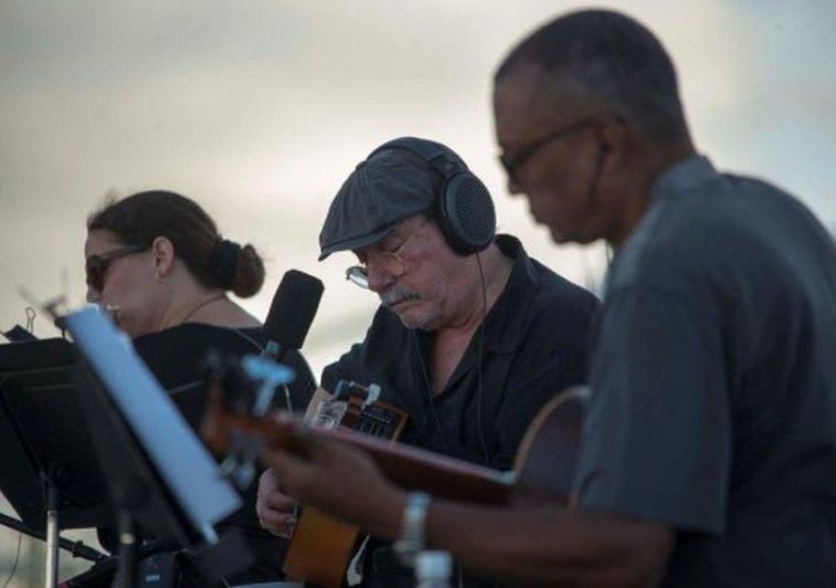 Silvio Rodríguez brindó su arte en el Centro Penitenciario Combinado del Este. ( Foto: Iván Soca) cuba, cultura, silvio rodriguez, centros penitenciarios, trova