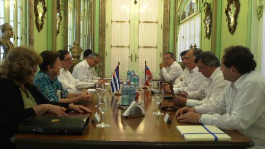 El encuentro se desarrolló en un ambiente cordial, donde intercambiaron sobre las realidades de ambos países. (Foto: Minrex)