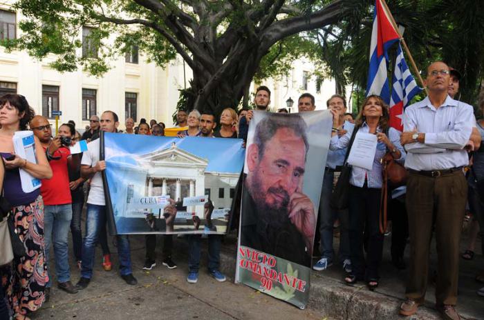 Escena del acto celebrado en La Habana, en el contexto de la Jornada Continental por la Democracia y contra el Neoliberalismo. (Foto: Granma)