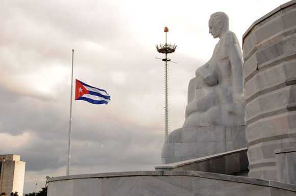 En la Plaza de la Revolución José Martí de La Habana acontecerá el homenaje póstumo a Fidel en la noche de este martes.