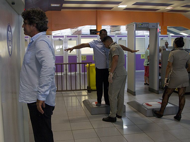 cuba, japon, enfermedades, aeropuerto jose marti