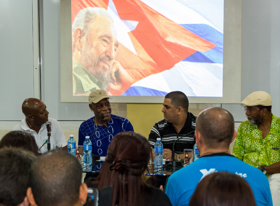 cuba, jovenes cubanos, danny glover