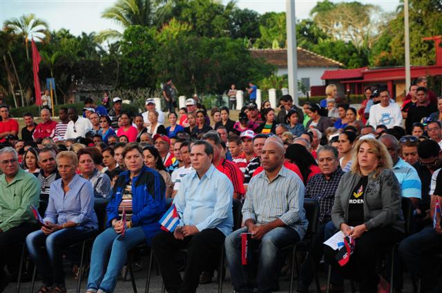 Momento del acto por la victoria de Yaguajay.