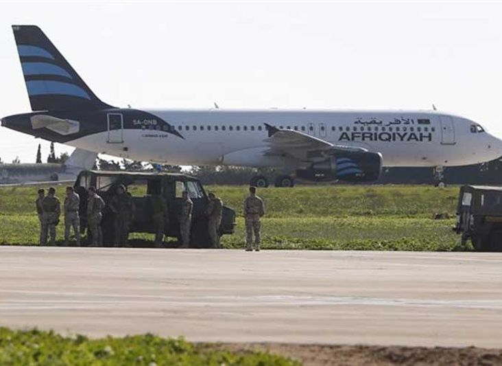 libia, secuestro, avion