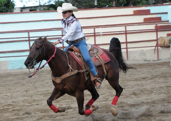 La representación femenina está presente en cada competición de la feria. (Foto: Vicente Brito/ Escambray)