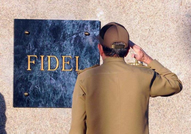 cuba, santiago de cuba, fidel castro ruz, cementerio de santa ifigenia, raul castro