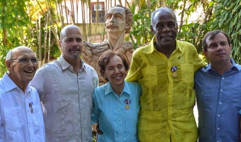 cuba, solidaridad con cuba, danny glover, estela bravo