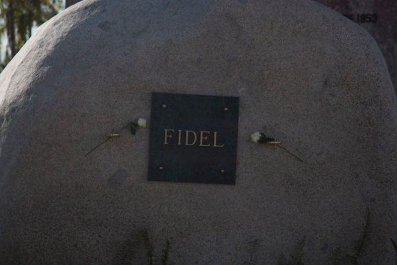 cuba, santiago de cuba, cementerio de santa ifigenia, fidel castro ruz, raul castro