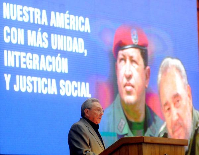 Llama Raúl Castro a solidarizarse con Venezuela. (Foto: ACN)
